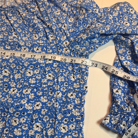 Alexander Jordan Blue Floral Long Sleeve Peasant Top size XL excellent condition - Picture 5 of 6